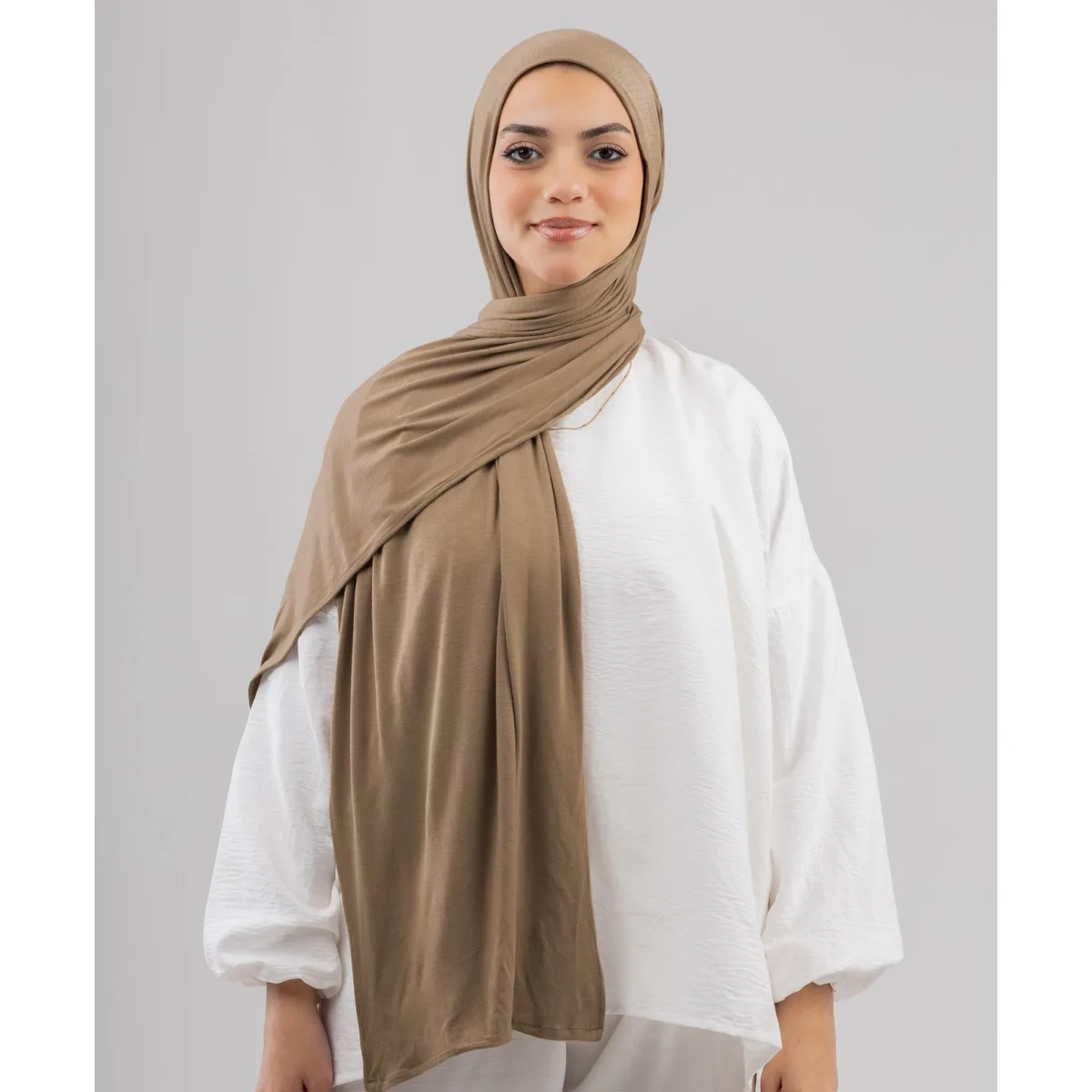 طرحة قطن ليكرا سادة من لو فوال