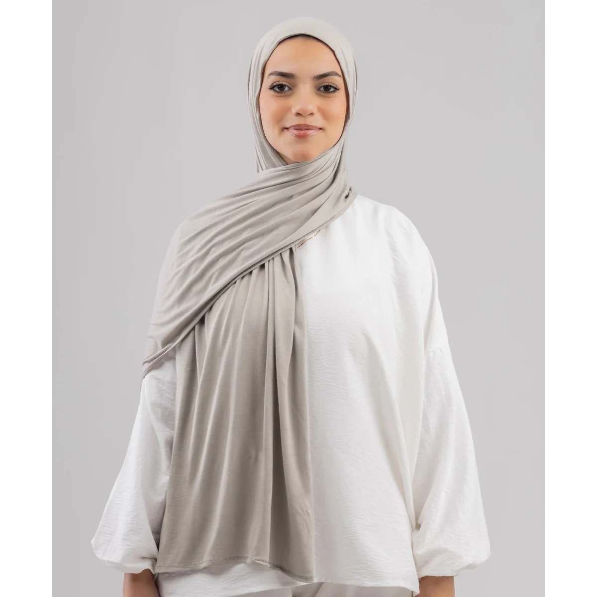 طرحة قطن ليكرا سادة من لو فوال