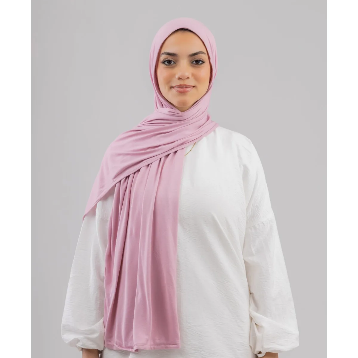 طرحة قطن ليكرا سادة من لو فوال