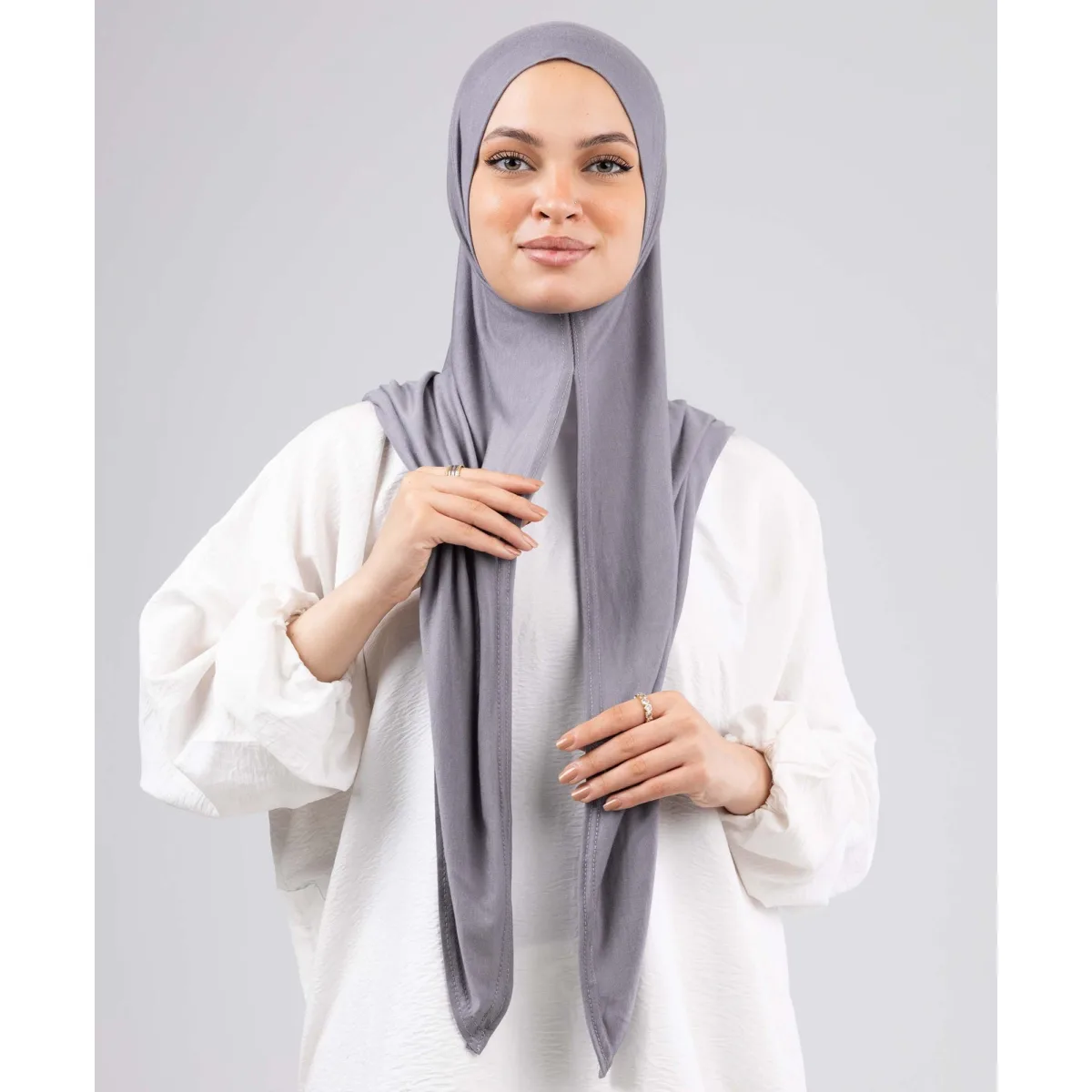 Le Voile Quick Wrap Scarf