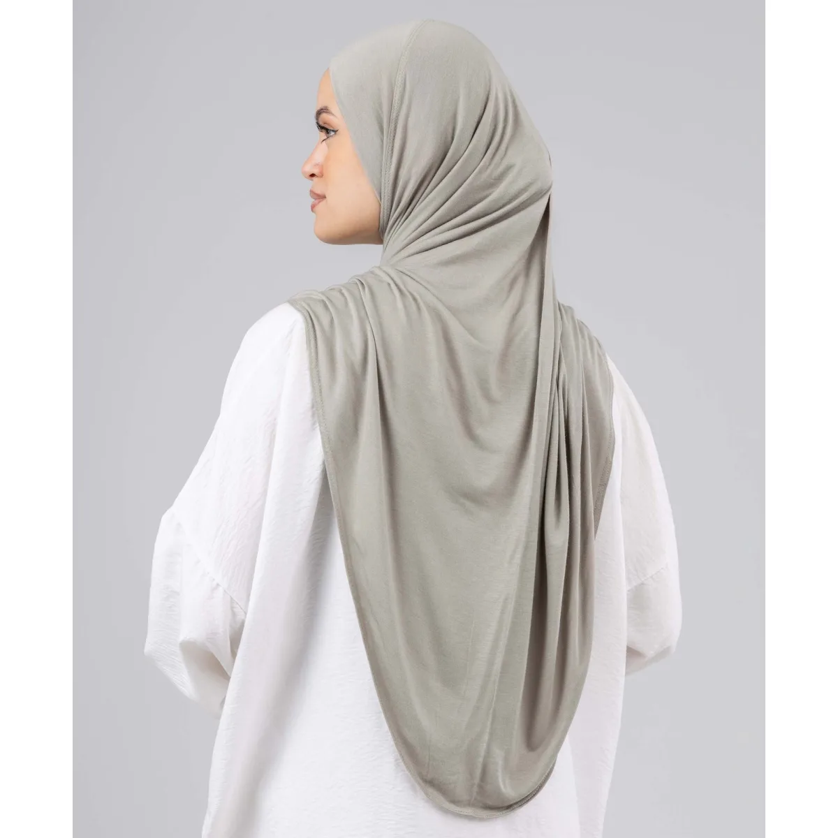 Le Voile Quick Wrap Scarf