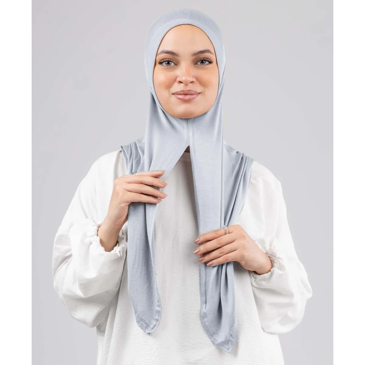 Le Voile Quick Wrap Scarf