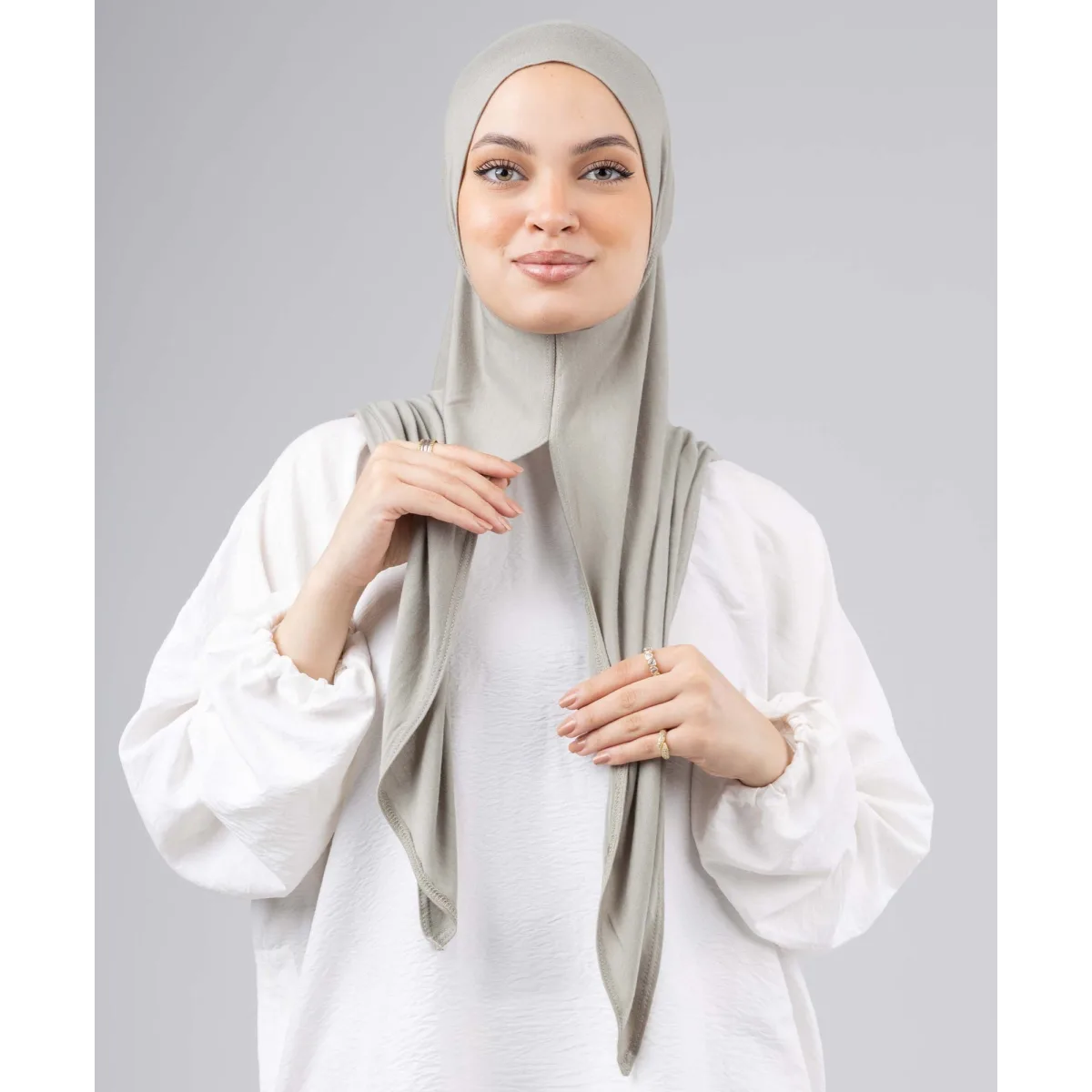 Le Voile Quick Wrap Scarf