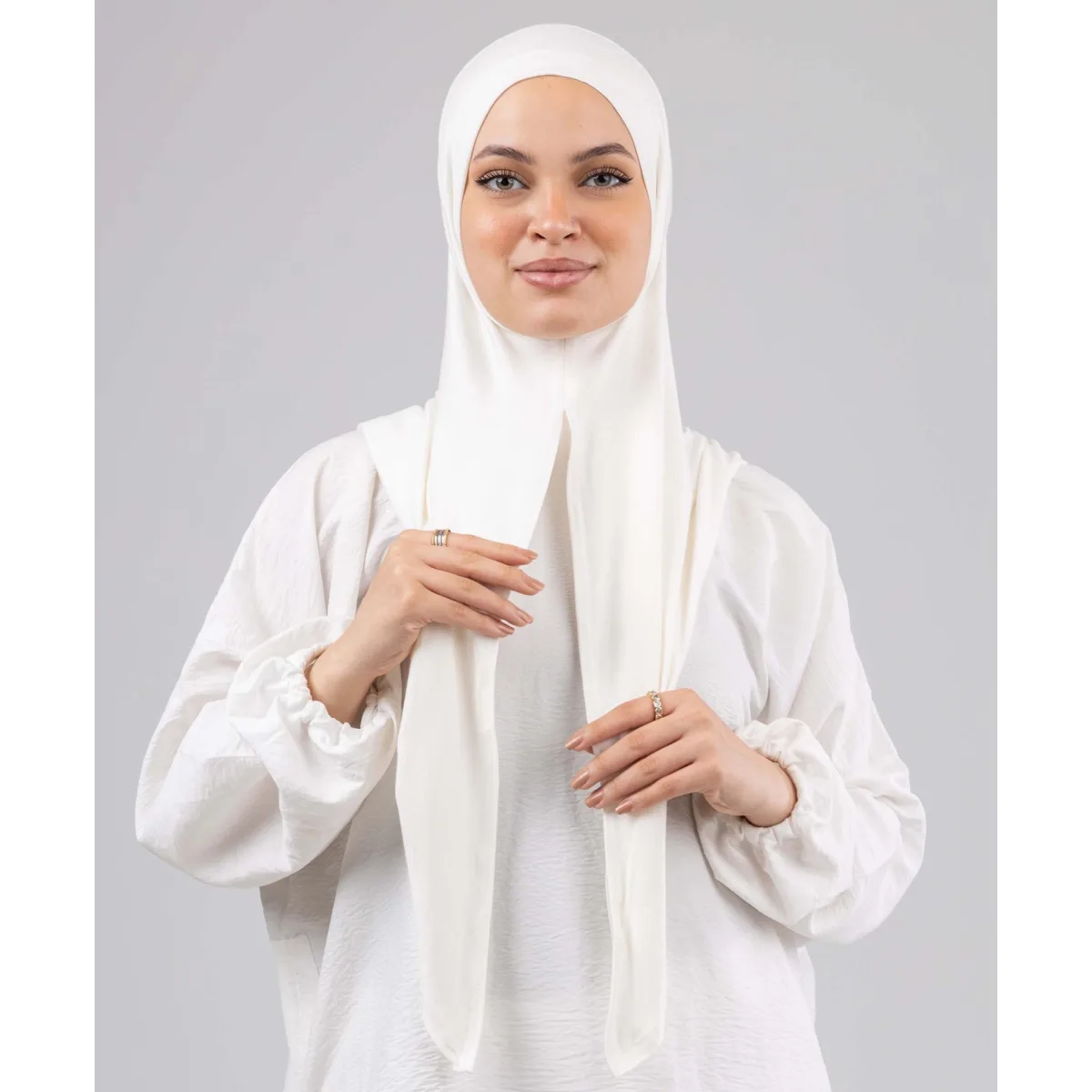 Le Voile Quick Wrap Scarf