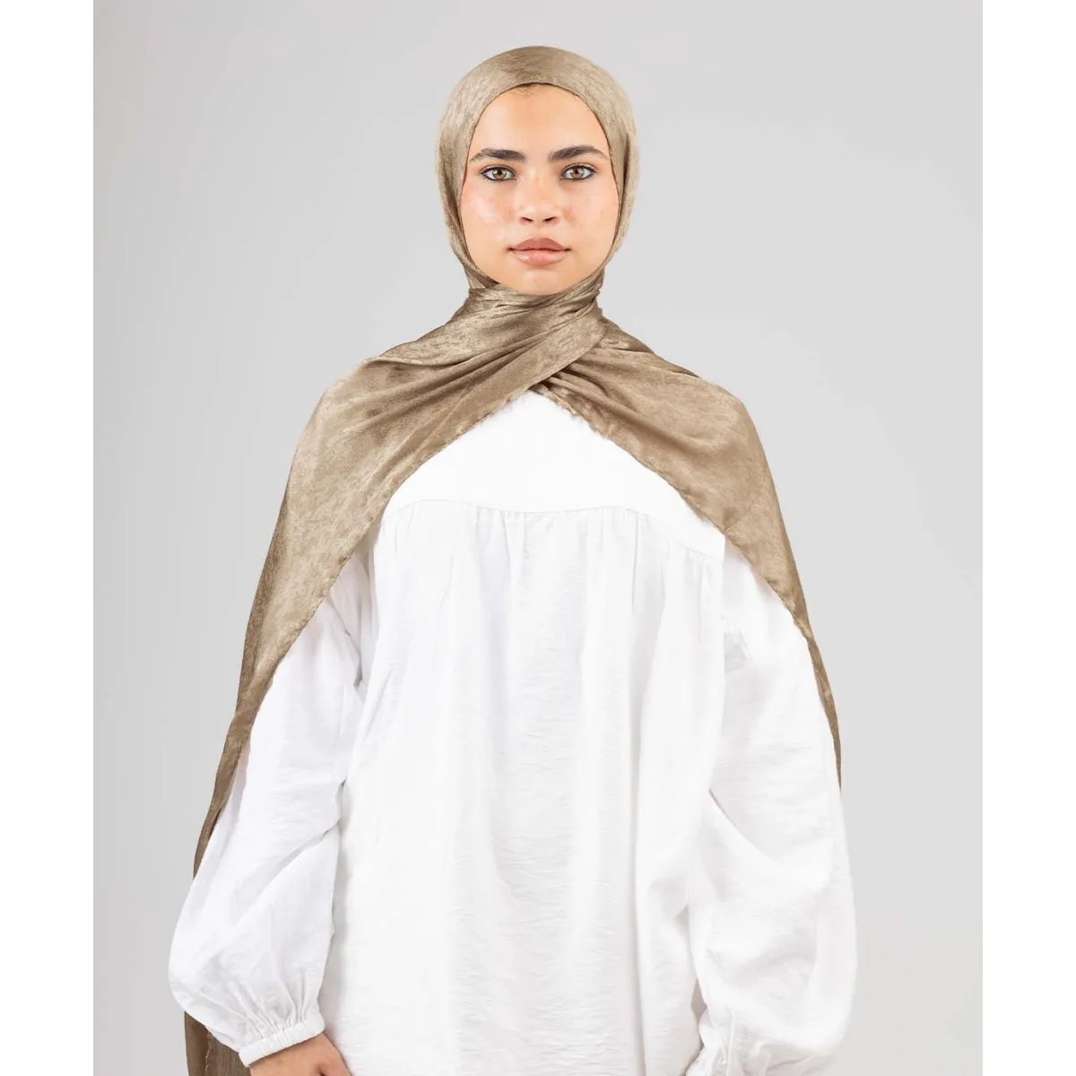 Le Voile Glossy Satin Scarf