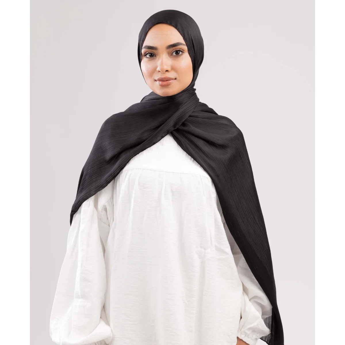 Le Voile Crinkle Elegant Scarf