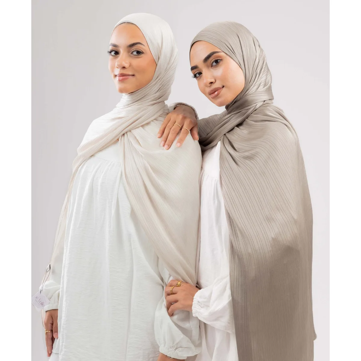Le Voile Crinkle Elegant Scarf