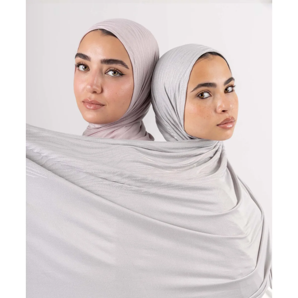 طرحة ليكرا Feather من لو فوال