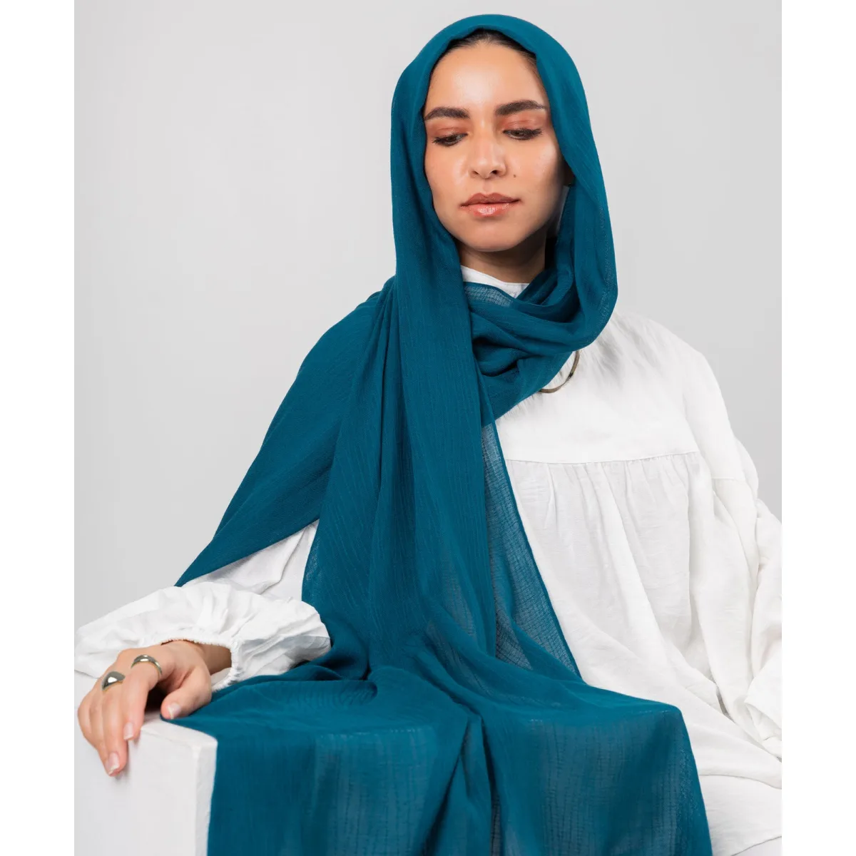 Le Voile Bubbly Linen Scarf
