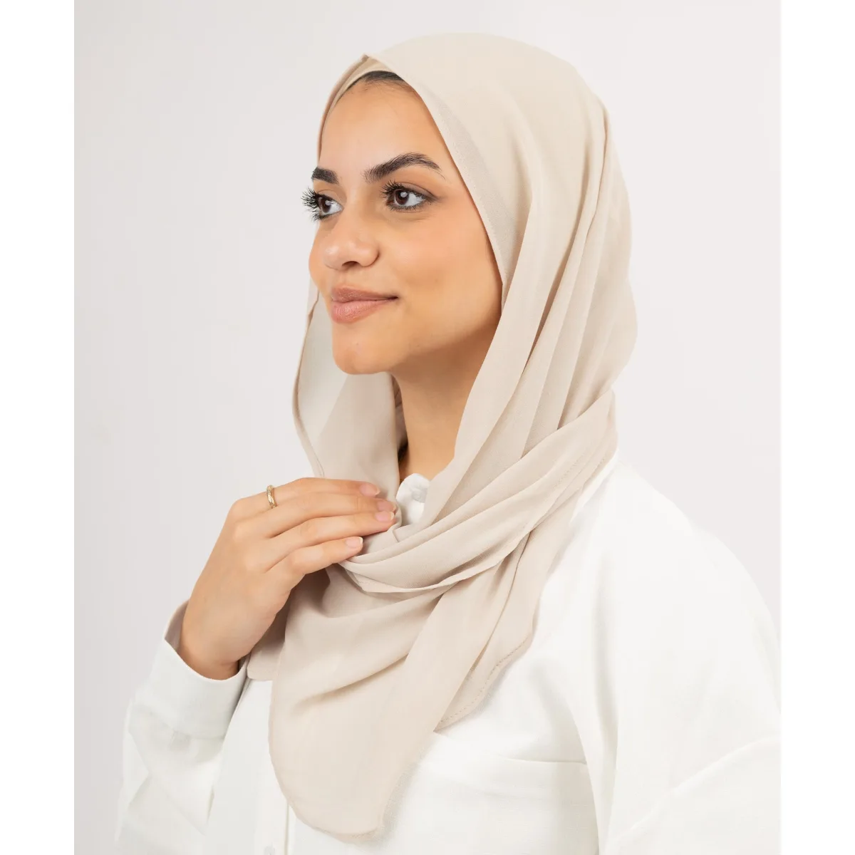 طرحة شيفون Easy Closed Wrap من لو فوال
