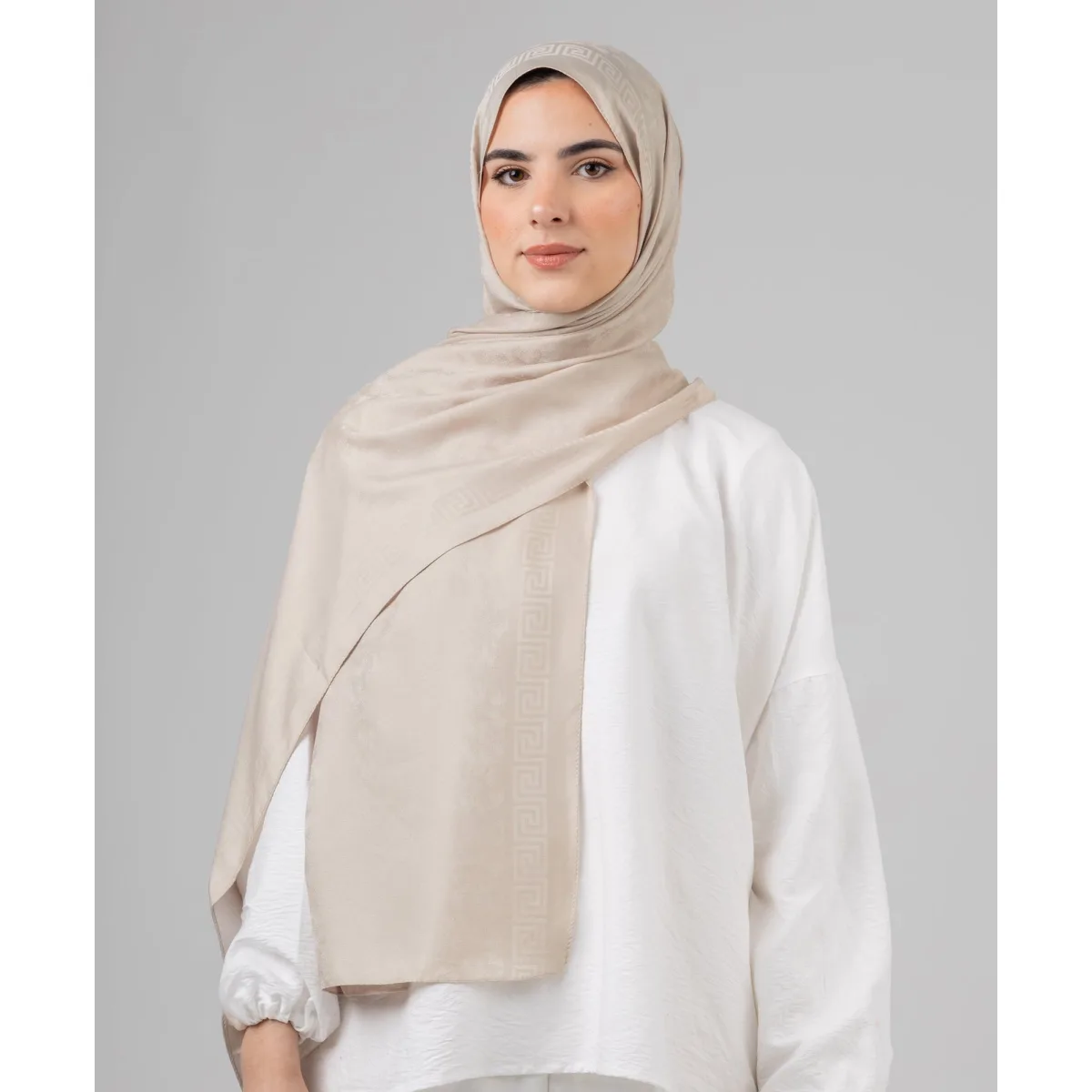 Le Voile Majesty Jacquard Scarf