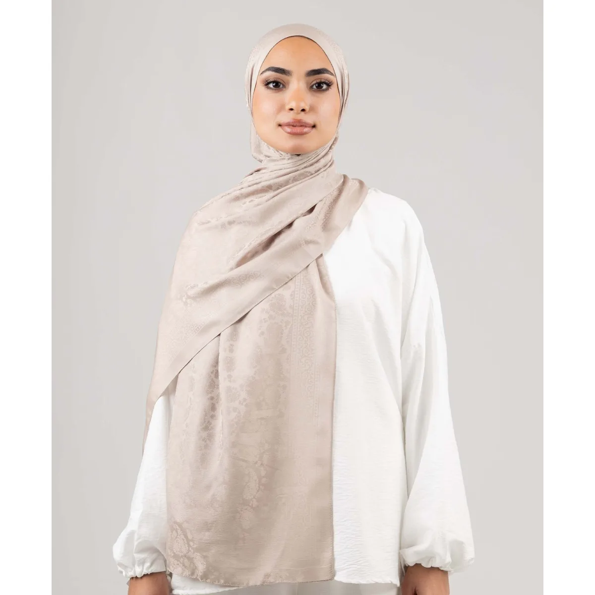 Le Voile Satin Jacquard Scarf