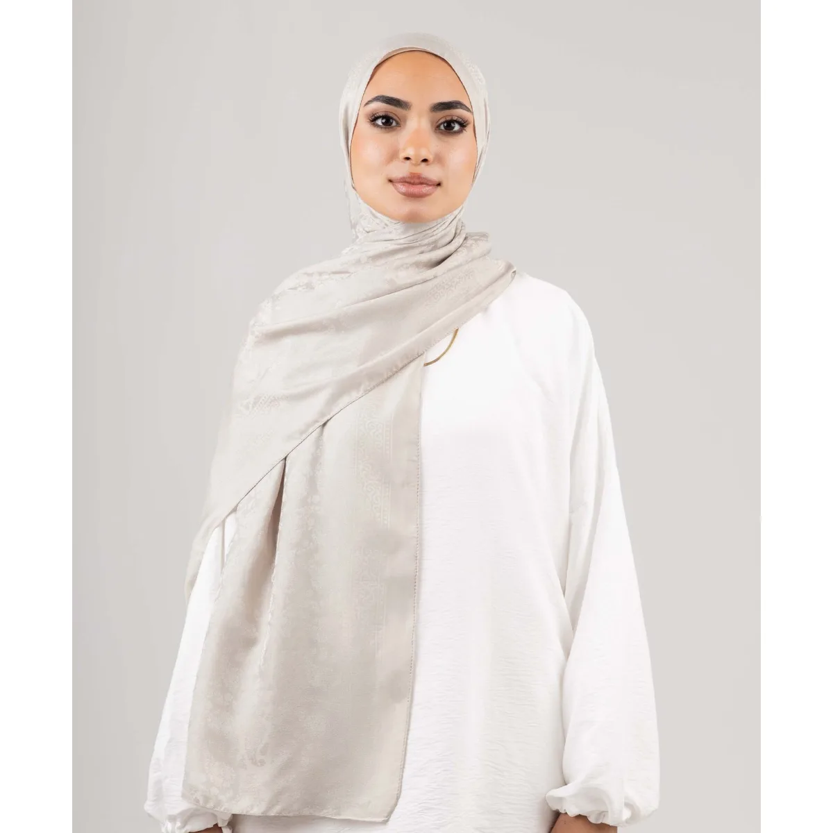 Le Voile Satin Jacquard Scarf