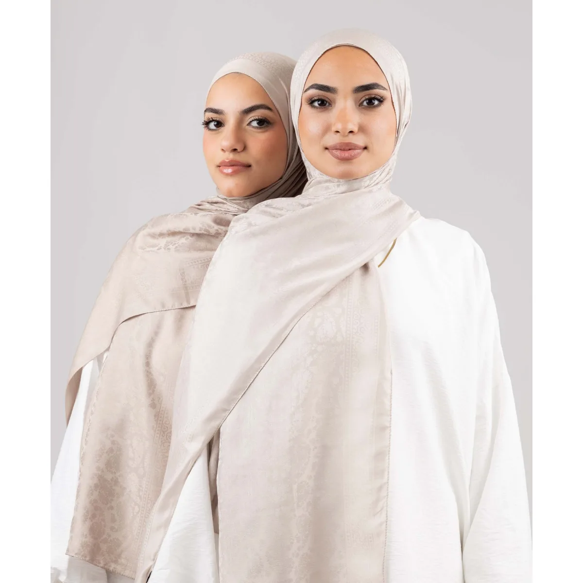 Le Voile Satin Jacquard Scarf