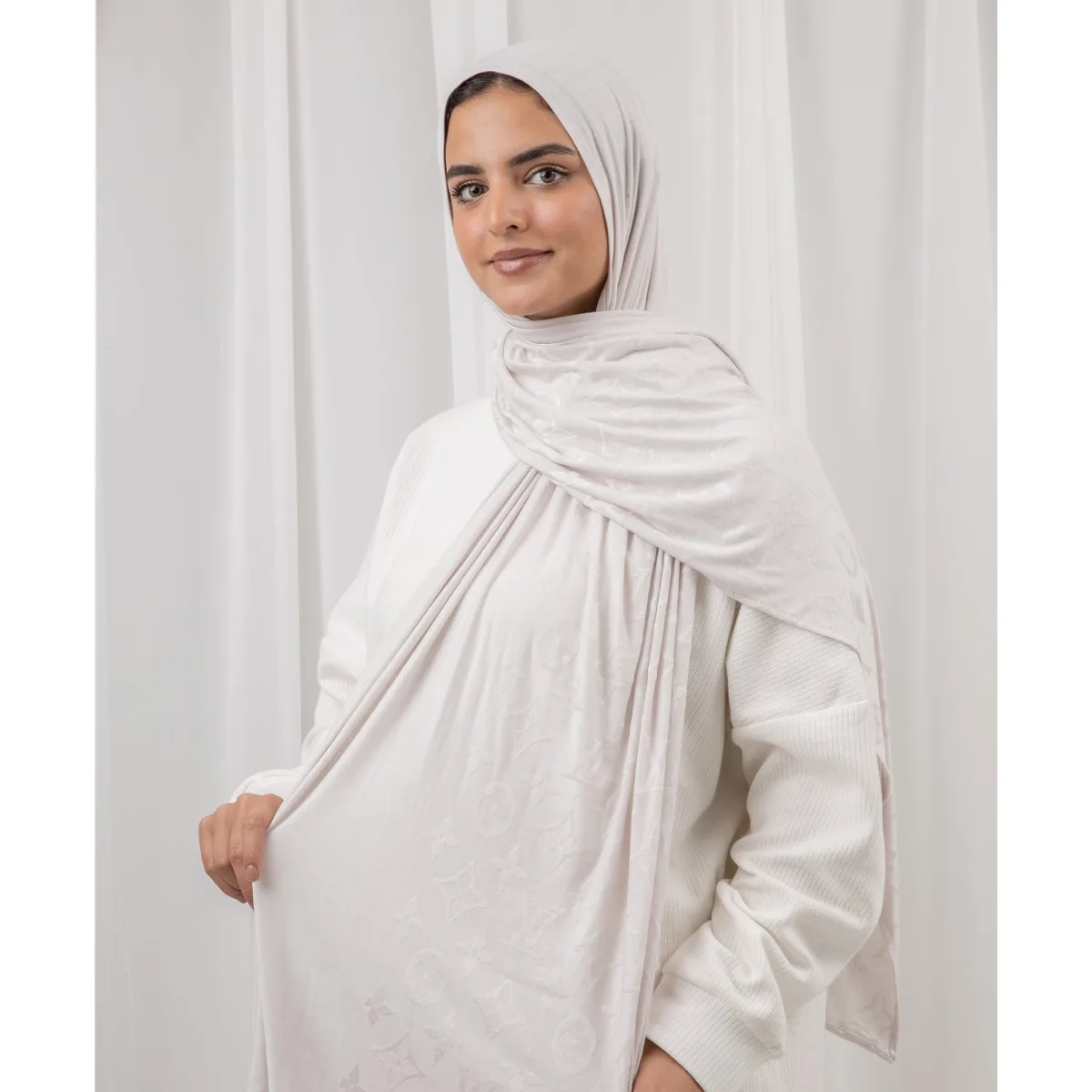 طرحة قطن ليكرا Neat من لو فوال