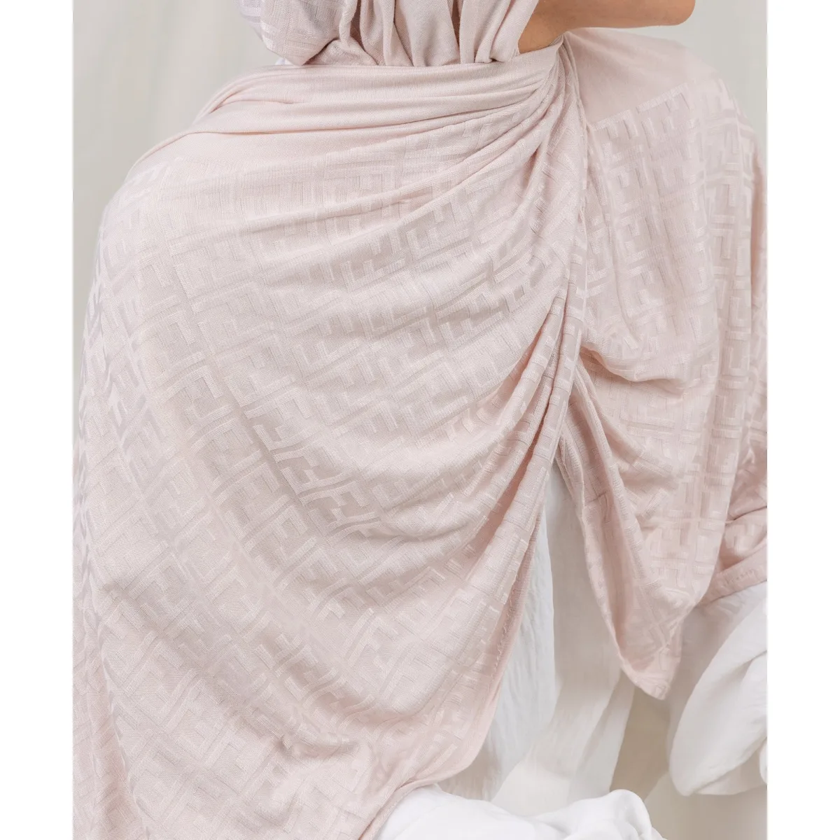 Le Voile Plain F Lycra Scarf