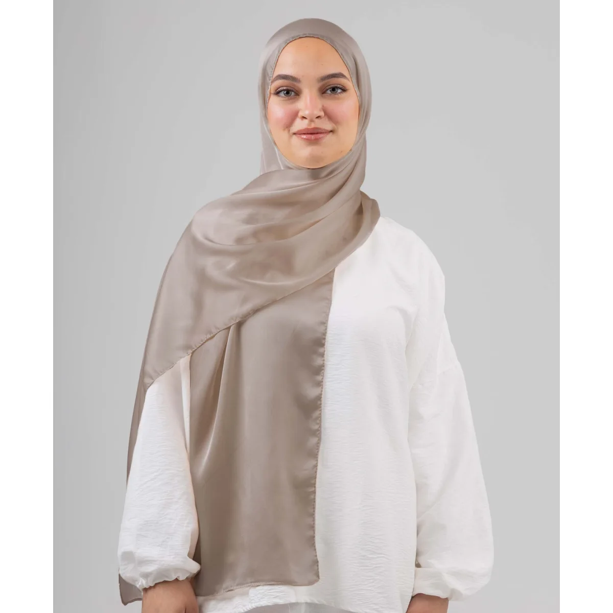 طرحة سيلك سادة من لو فوال